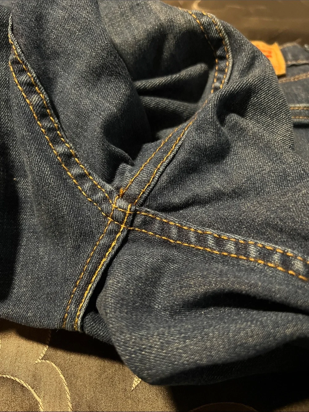 Levi's 512 Men's Slim Taper Medium Dark Wash Blue Denim Jeans 32x32
